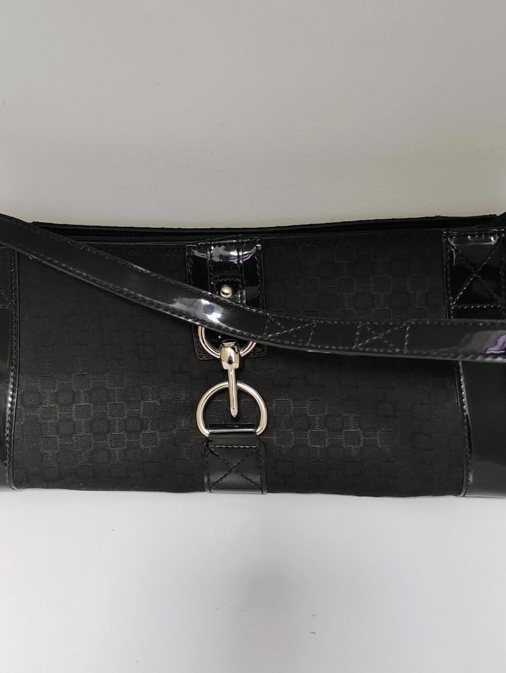 2000s Black Shoulder Bag with Gold Bow Accent (With Free A GIFT)